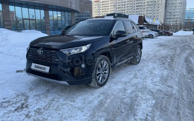 Toyota RAV4 2020 годаүшін15 000 000 тг. в Астана