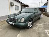 Mercedes-Benz E 320 1996 года за 4 250 000 тг. в Атырау