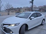 Toyota Camry 2018 года за 13 000 000 тг. в Актау