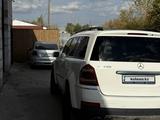 Mercedes-Benz GL 450 2007 годаfor7 500 000 тг. в Астана – фото 3