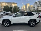 Toyota RAV4 2021 года за 12 300 000 тг. в Шымкент – фото 3
