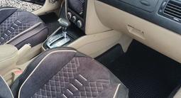 Volkswagen Jetta 2000 года за 1 500 000 тг. в Актобе