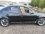 Volkswagen Jetta 2000 года за 1 500 000 тг. в Актобе – фото 4