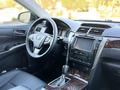 Toyota Camry 2018 года за 13 700 000 тг. в Шымкент – фото 13