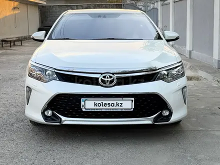 Toyota Camry 2018 года за 13 700 000 тг. в Шымкент – фото 4
