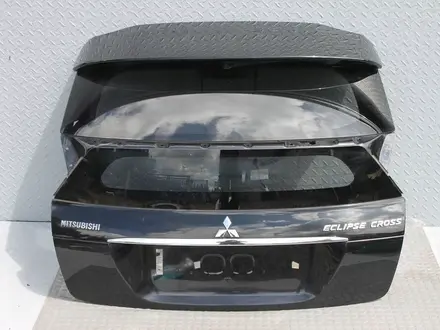 Крышка багажника на Mitsubishi Eclipse Cross за 200 000 тг. в Алматы