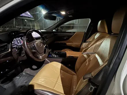 Lexus ES 250 2018 года за 18 200 000 тг. в Алматы – фото 12