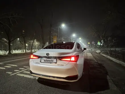 Lexus ES 250 2018 года за 18 200 000 тг. в Алматы – фото 6
