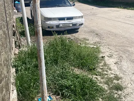 Mitsubishi Galant 1992 года за 800 000 тг. в Алматы – фото 2