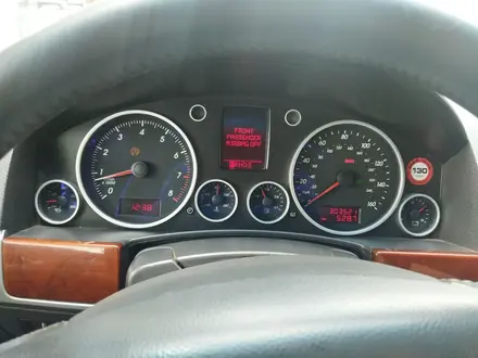 Volkswagen Touareg 2005 года за 5 500 000 тг. в Алматы – фото 16