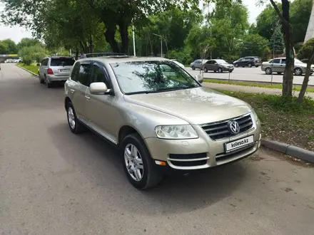 Volkswagen Touareg 2005 года за 5 500 000 тг. в Алматы – фото 6