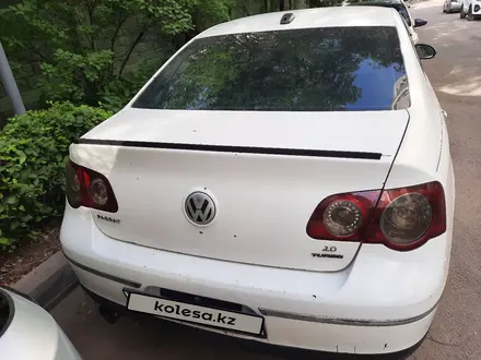 Volkswagen Passat 2005 года за 3 500 000 тг. в Алматы – фото 3