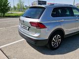 Volkswagen Tiguan 2019 года за 13 500 000 тг. в Атырау – фото 4