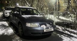 Volkswagen Passat 2000 года за 3 500 000 тг. в Алматы – фото 2