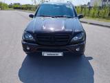 Mercedes-Benz ML 55 AMG 2002 года за 7 000 000 тг. в Астана – фото 2