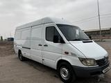 Mercedes-Benz Sprinter 2002 года за 5 500 000 тг. в Атырау – фото 4