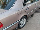 Mercedes-Benz C 200 1994 годаүшін1 500 000 тг. в Павлодар – фото 3