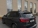 BMW X5 2018 года за 28 400 000 тг. в Алматы – фото 4