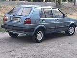 Volkswagen Golf 1990 годаүшін1 200 000 тг. в Тараз