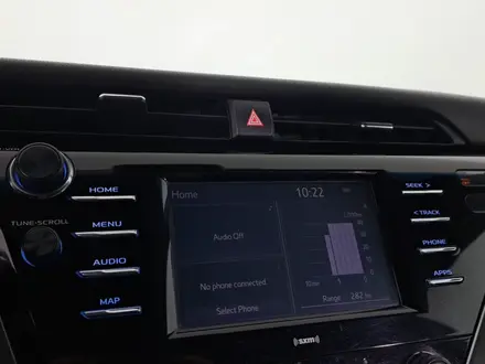 Toyota Camry 2020 года за 10 590 000 тг. в Астана – фото 20