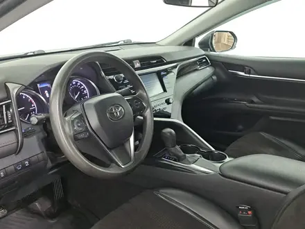 Toyota Camry 2020 года за 10 590 000 тг. в Астана – фото 12