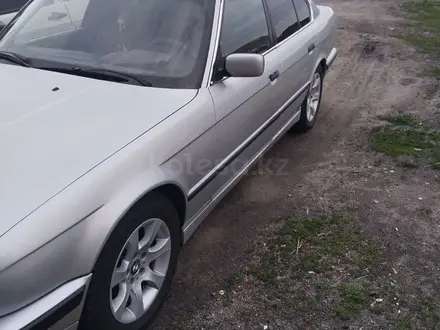 BMW 525 1993 года за 1 500 000 тг. в Кокшетау – фото 2