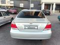 Toyota Camry 2003 годаfor4 600 000 тг. в Шымкент – фото 2