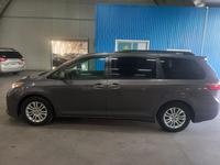 Toyota Sienna 2015 годаfor14 000 000 тг. в Алматы