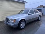 Mercedes-Benz E 250 1993 года за 2 500 000 тг. в Сатпаев