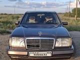 Mercedes-Benz E 220 1993 годаүшін2 200 000 тг. в Караганда – фото 3