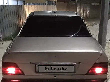 Mercedes-Benz E 220 1993 года за 1 150 000 тг. в Абай (Келесский р-н) – фото 8