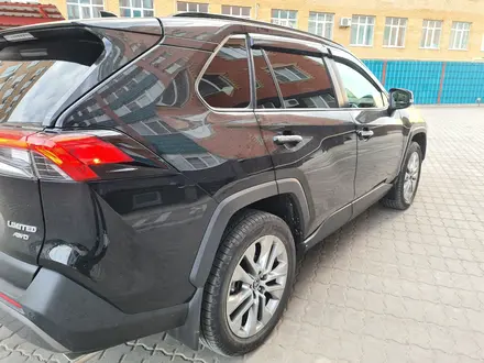 Toyota RAV4 2021 года за 19 400 000 тг. в Актобе – фото 9