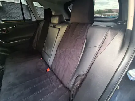 Toyota RAV4 2021 года за 19 400 000 тг. в Актобе – фото 37