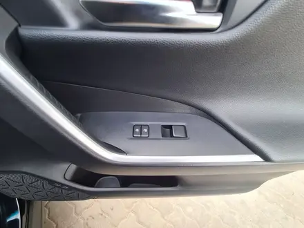 Toyota RAV4 2021 года за 19 400 000 тг. в Актобе – фото 42