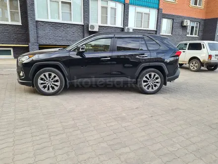 Toyota RAV4 2021 года за 19 300 000 тг. в Актобе – фото 5