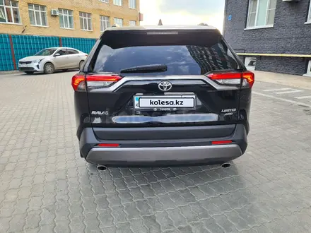 Toyota RAV4 2021 года за 19 400 000 тг. в Актобе – фото 6
