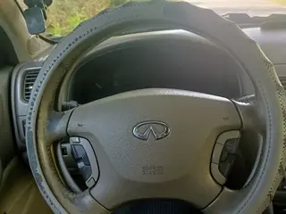 Infiniti I30, 2001