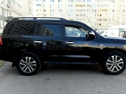 Toyota Land Cruiser 2009 года за 13 990 000 тг. в Астана – фото 2