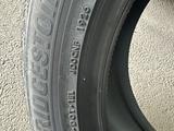 285/50/20 Bridgestone за 108 000 тг. в Алматы – фото 2