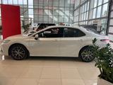 Toyota Camry 2023 года за 20 500 000 тг. в Актау – фото 4