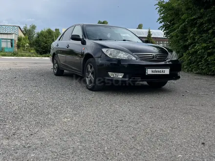 Toyota Camry 2004 года за 4 700 000 тг. в Тараз – фото 2