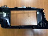 Рамка проигрывателя магнитолы радио навигации Hilux 2015 по 2024 за 59 000 тг. в Астана – фото 3