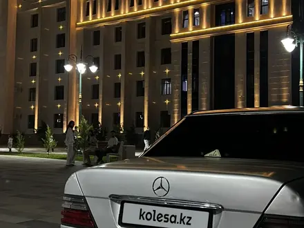 Mercedes-Benz E 220 1993 года за 2 400 000 тг. в Алматы – фото 15