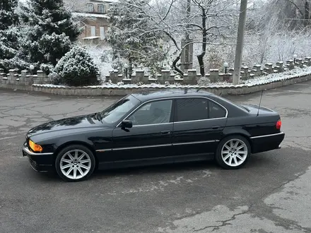 BMW 740 1995 года за 4 700 000 тг. в Алматы – фото 4