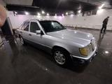 Mercedes-Benz E 200 1993 года за 1 300 000 тг. в Астана – фото 2