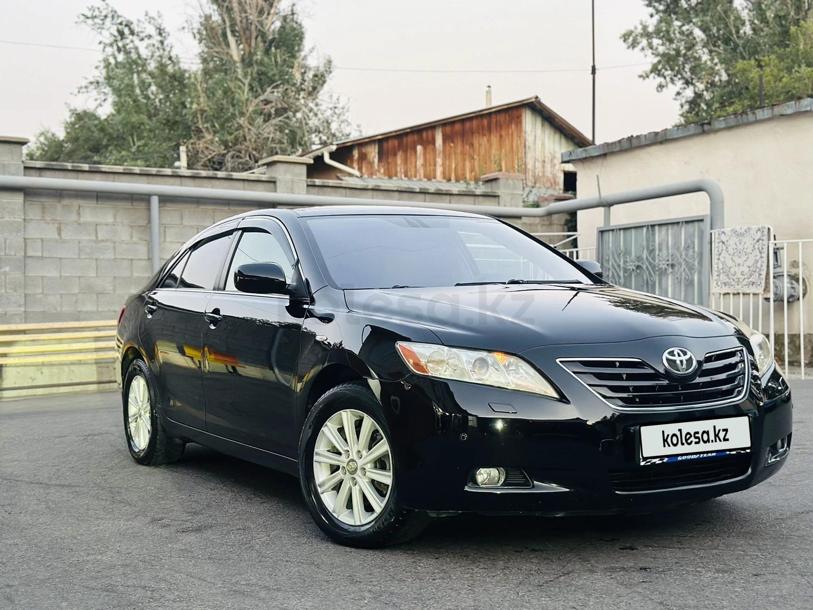 Toyota Camry 2008 г.