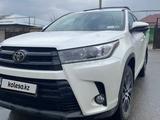 Toyota Highlander 2017 года за 17 000 000 тг. в Шымкент