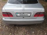 Mercedes-Benz E 200 1996 года за 2 500 000 тг. в Костанай – фото 2