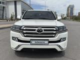 Toyota Land Cruiser 2017 года за 36 000 000 тг. в Караганда