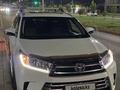 Toyota Highlander 2017 года за 17 800 000 тг. в Шымкент – фото 3